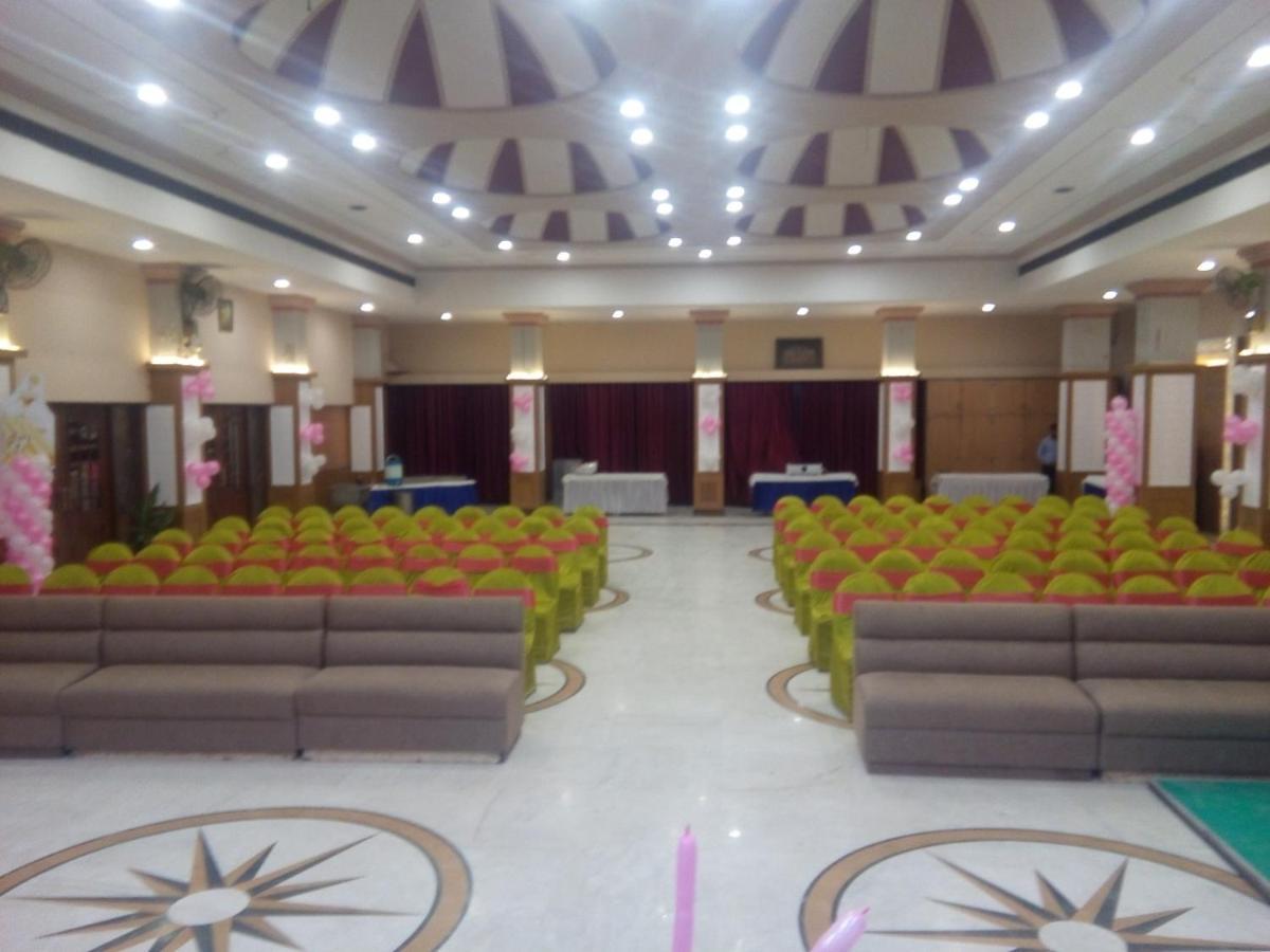 Hotel Shelter Gwalior Buitenkant foto