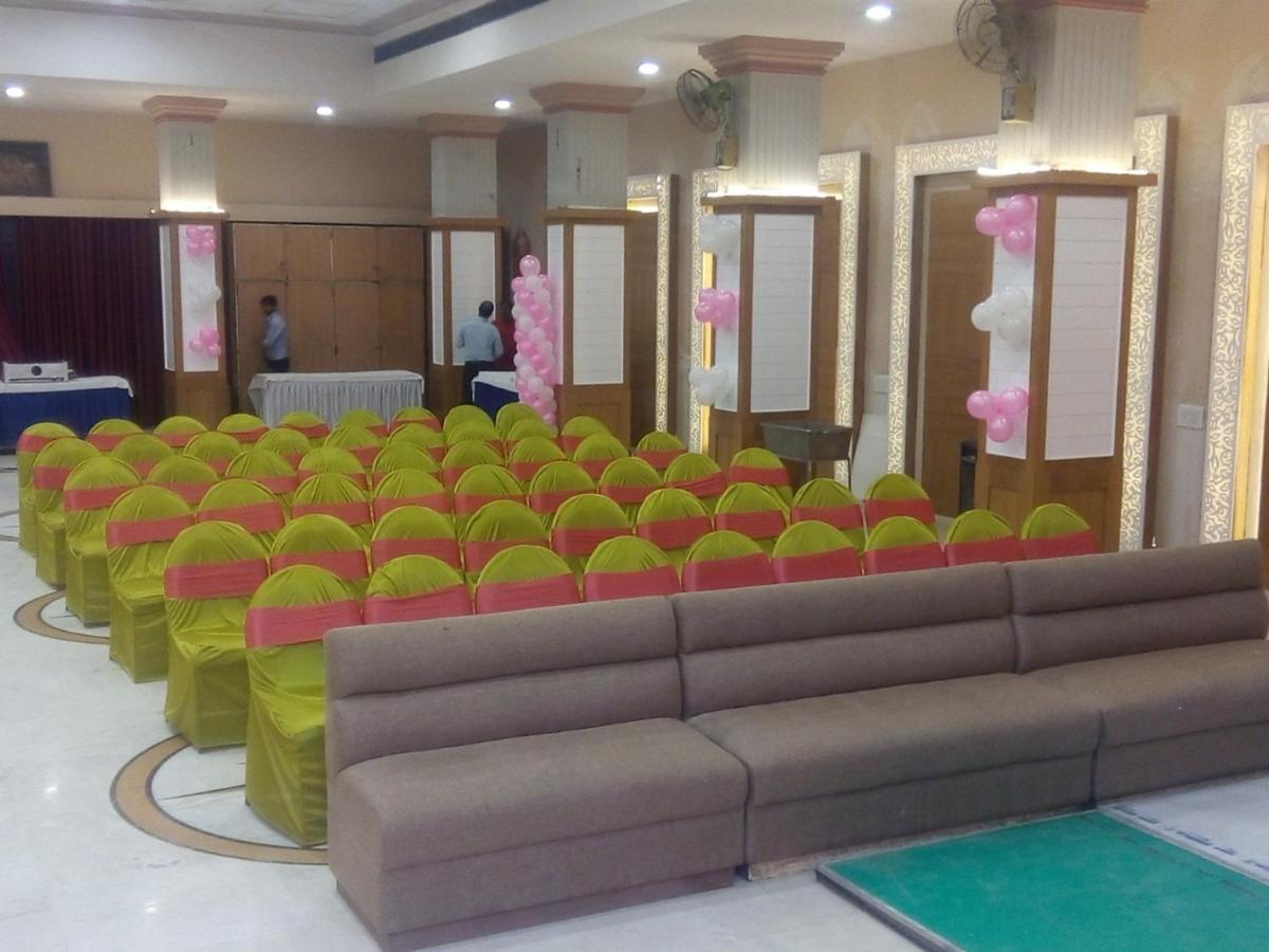Hotel Shelter Gwalior Buitenkant foto