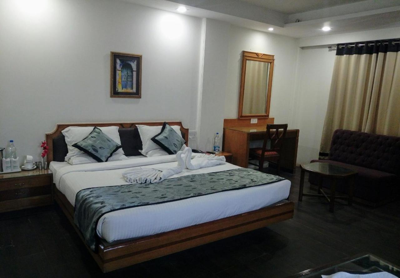 Hotel Shelter Gwalior Buitenkant foto