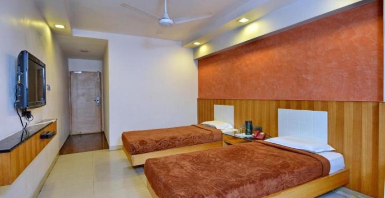 Hotel Shelter Gwalior Buitenkant foto