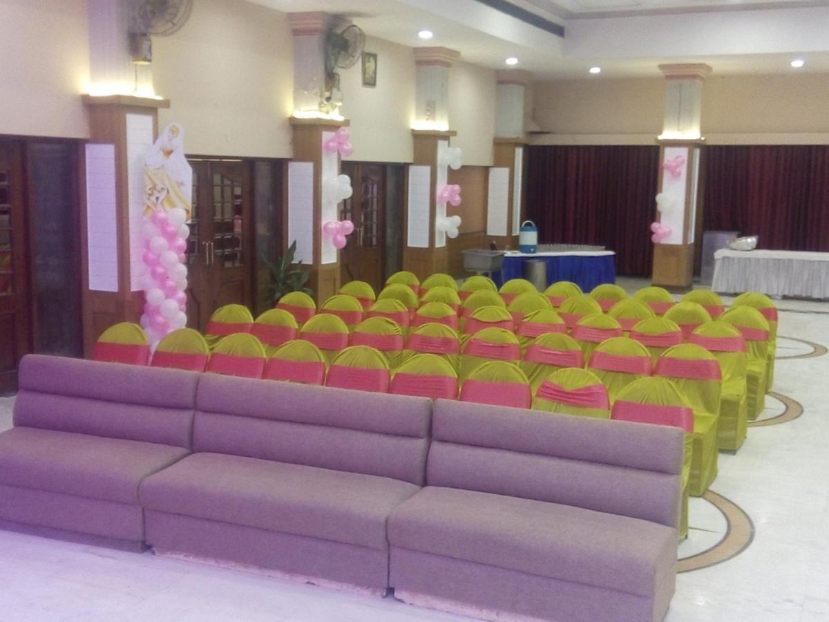 Hotel Shelter Gwalior Buitenkant foto